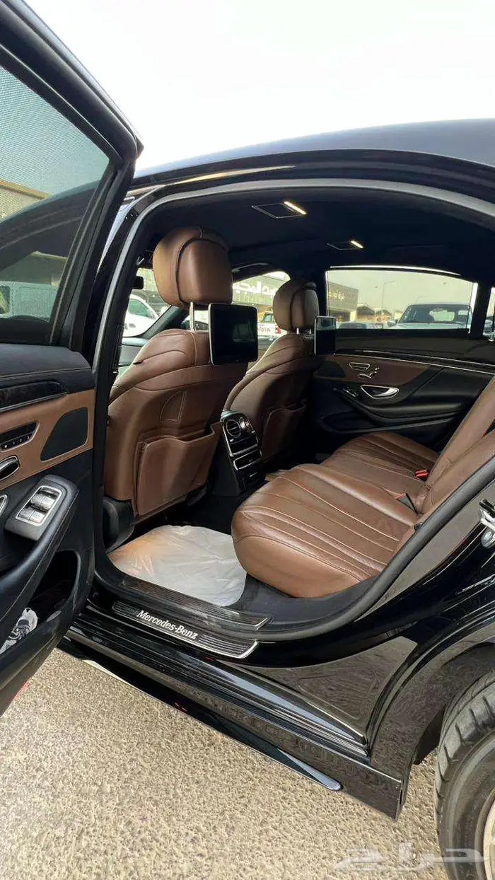 مرسيدس S450 موديل 2019- معرض خلف للسيارات 12