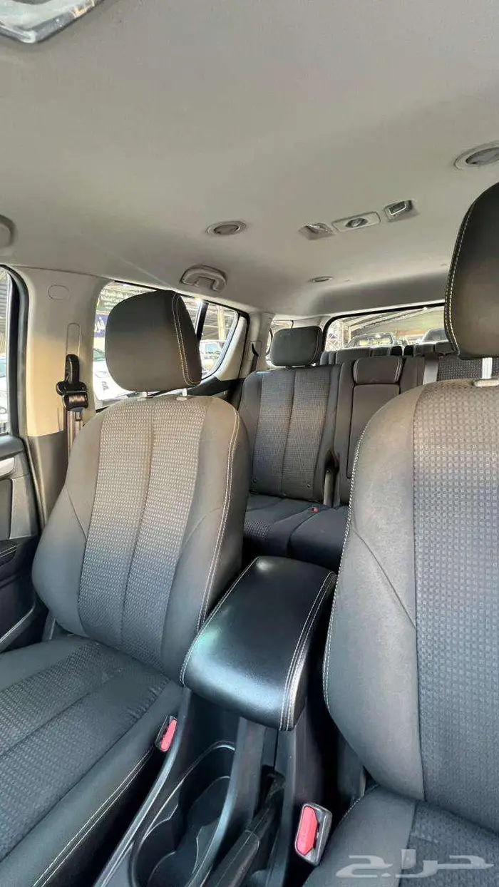 ايسوزو MUX موديل 2022- معرض خلف للسيارات 15