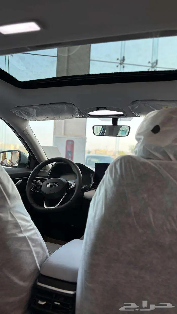 عرض نوفمبر على جيلي امجراند 1