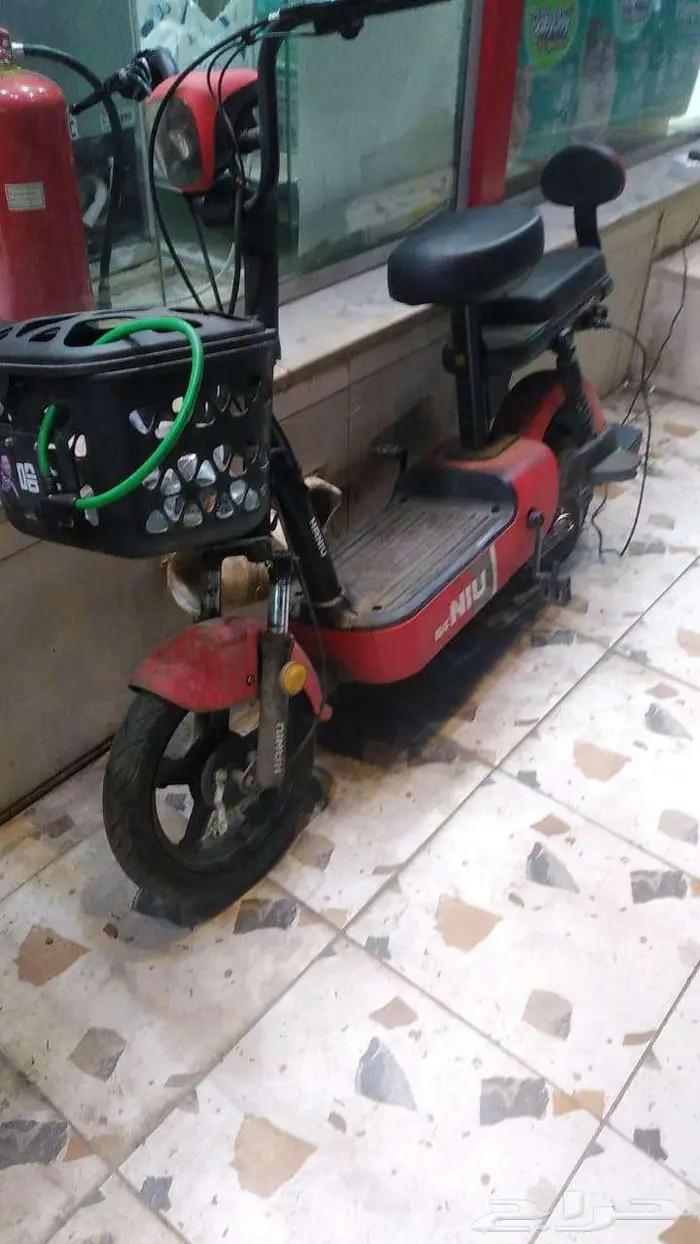 مطلوب شاحن او مهندس لصيانة الشاحن الخاص بالسكوتر 0