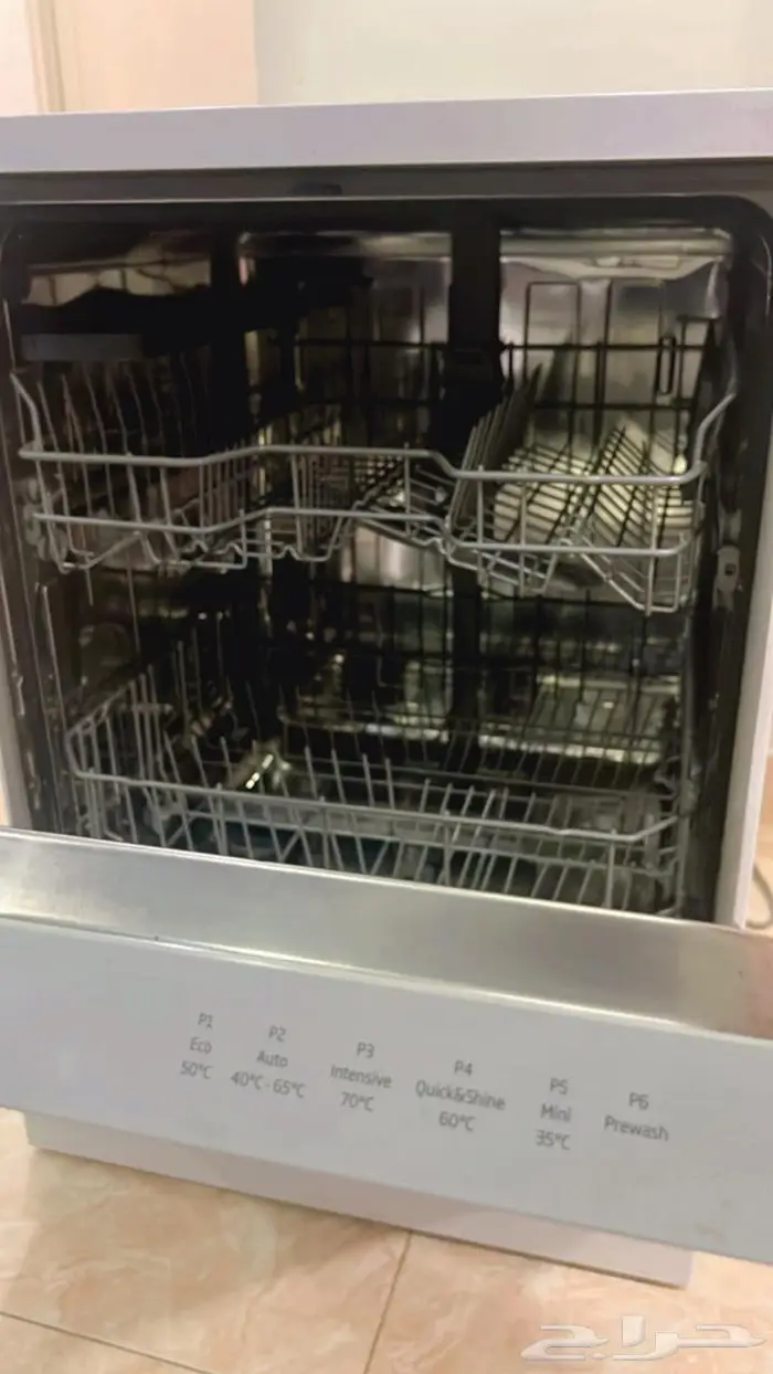 السلام عليكم للبيع غساله صحون ماركتها بيكو 2