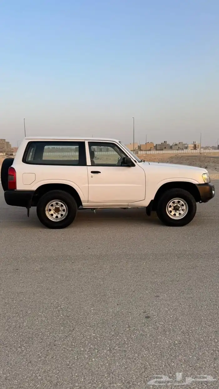 جيب ربع نيسان 10