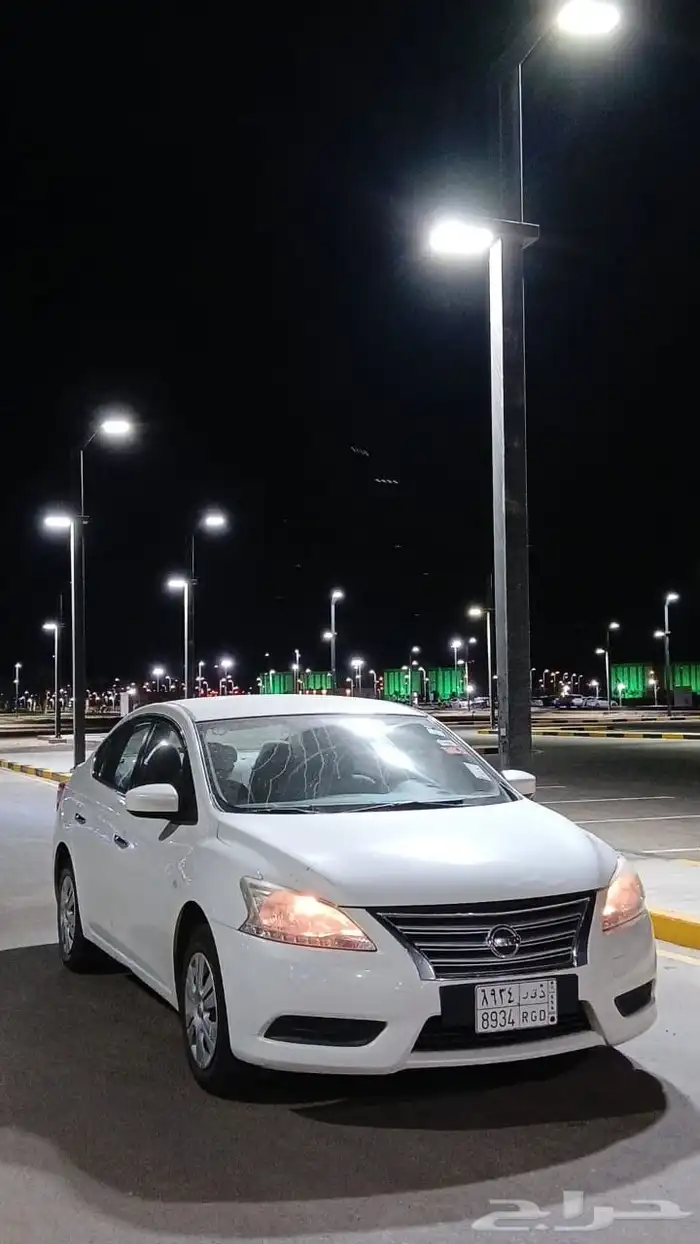 نيسان سنترا موديل 2016 ماشي 130الف مصدوم 6