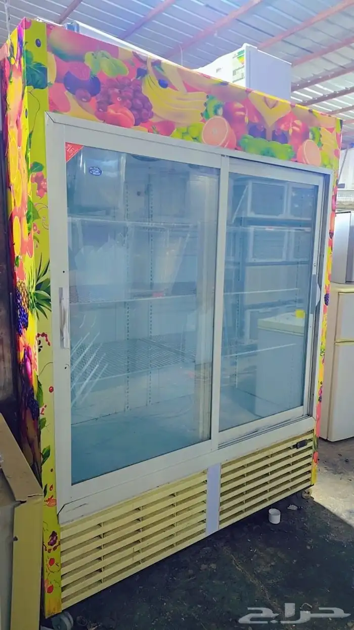 ثلاجه عرض مشروبات بابين مقاس كبير 150sm في عمق 70 السعر 2000 0