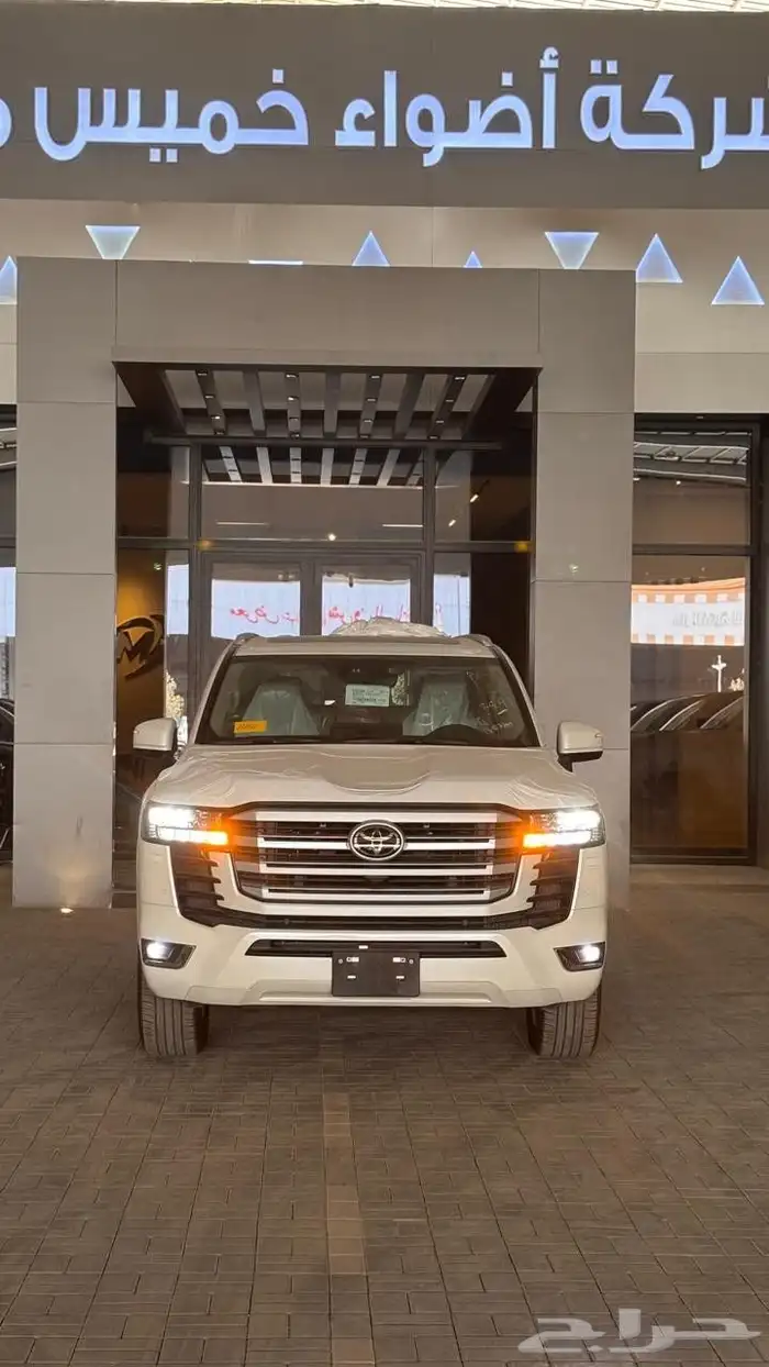 تويوتا لاند كروزر GXR -L4 0