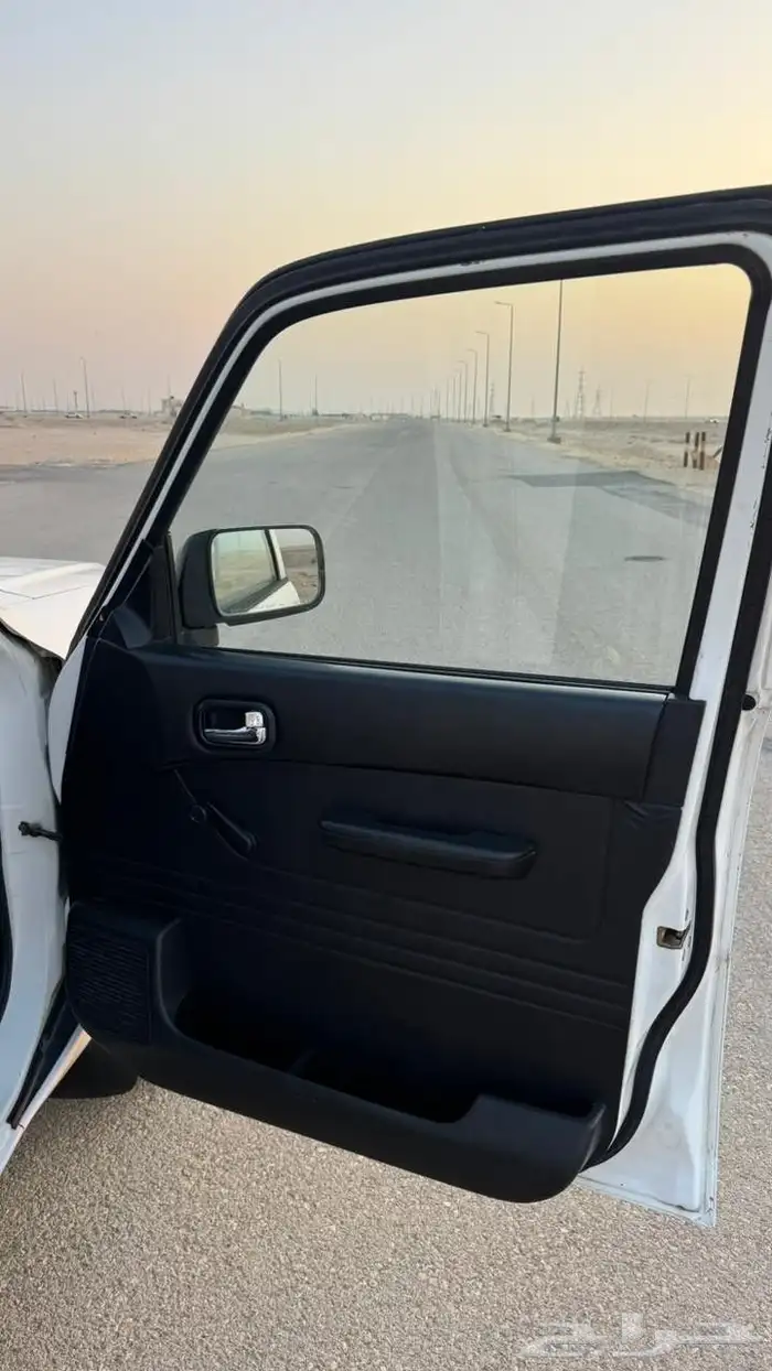 جيب ربع نيسان 12