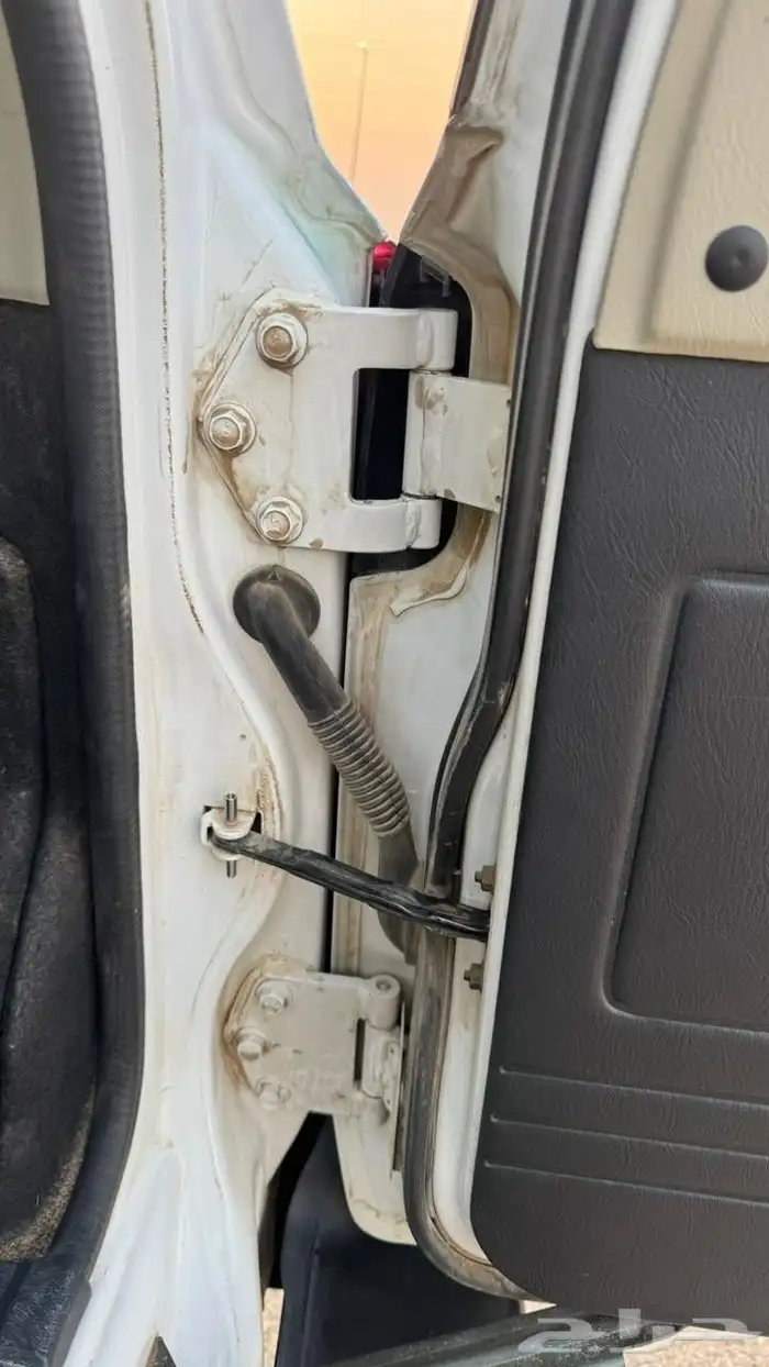 جيب ربع نيسان 25