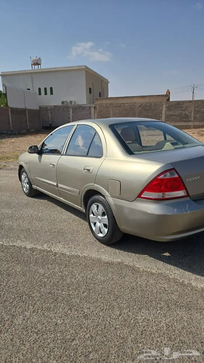 نيسان صني 2011 3