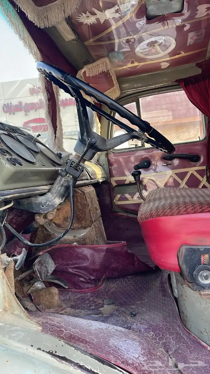 مرسيدس عادي 1976 4