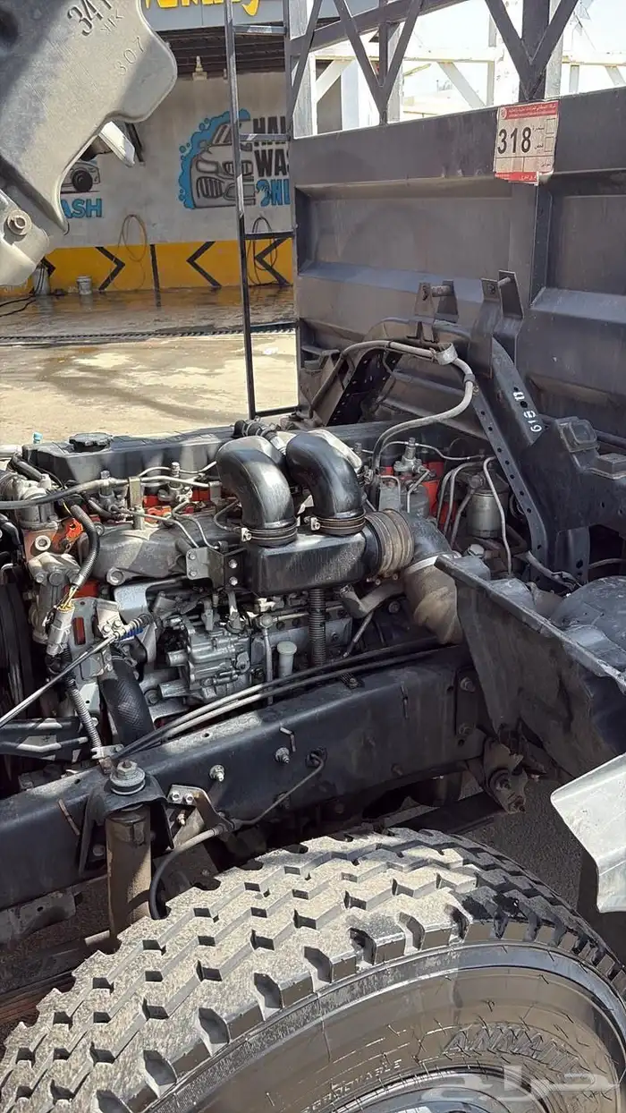 لوري 7م ايسوزو 2010 (( للبيع )) 4