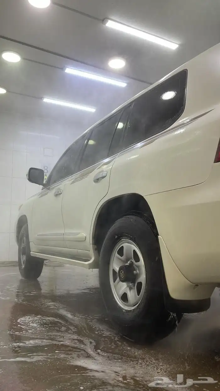 لاندكروزر 8 سرندل 2014 مالك اول 5