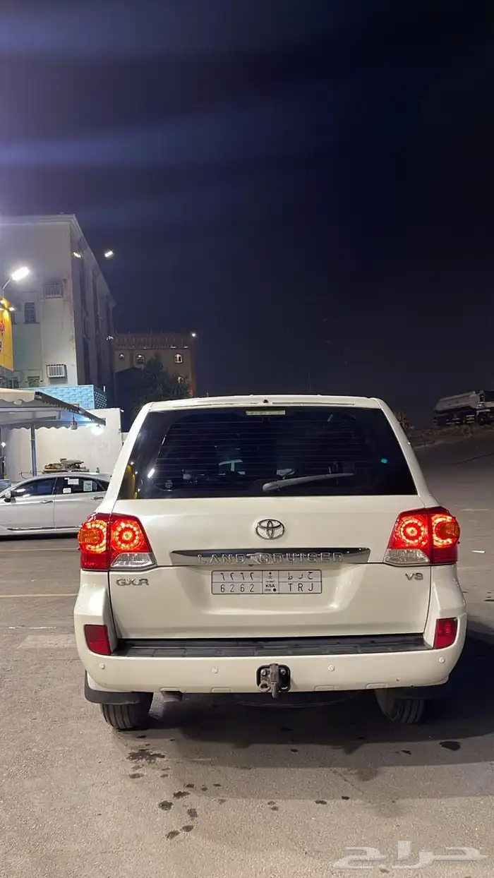 لاندكروزر 8 سرندل 2014 مالك اول 2