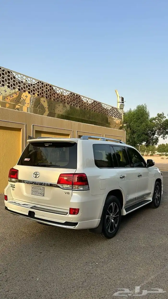 لاندكروزر GXR 3 سعودي 2021 قراند تورنق 7
