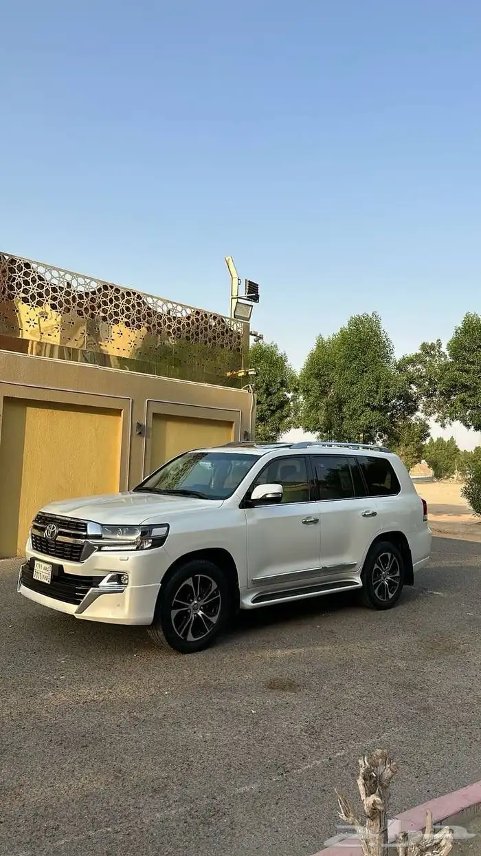 لاندكروزر GXR 3 سعودي 2021 قراند تورنق 4