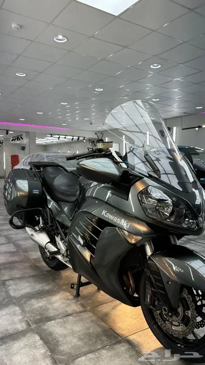 دباب كوزاكي 2013 كونكورس GTR1400 3