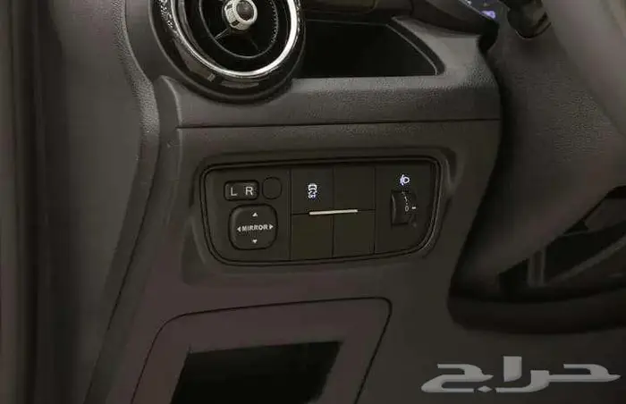 بحوالي 30 ريال كل يوم تاخد القمر دى 3