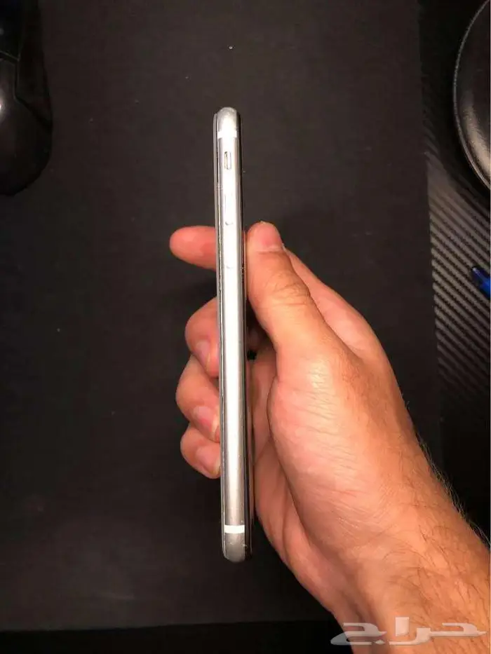 ايفون اس اي 2 في حالة جيدة (لا يعمل) 2