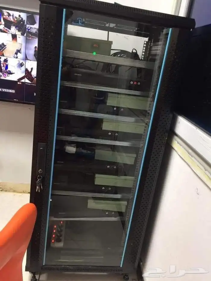 درع الأنظمة الأمنية كاميرات المراقبة والبوابات الإلكترونية 16