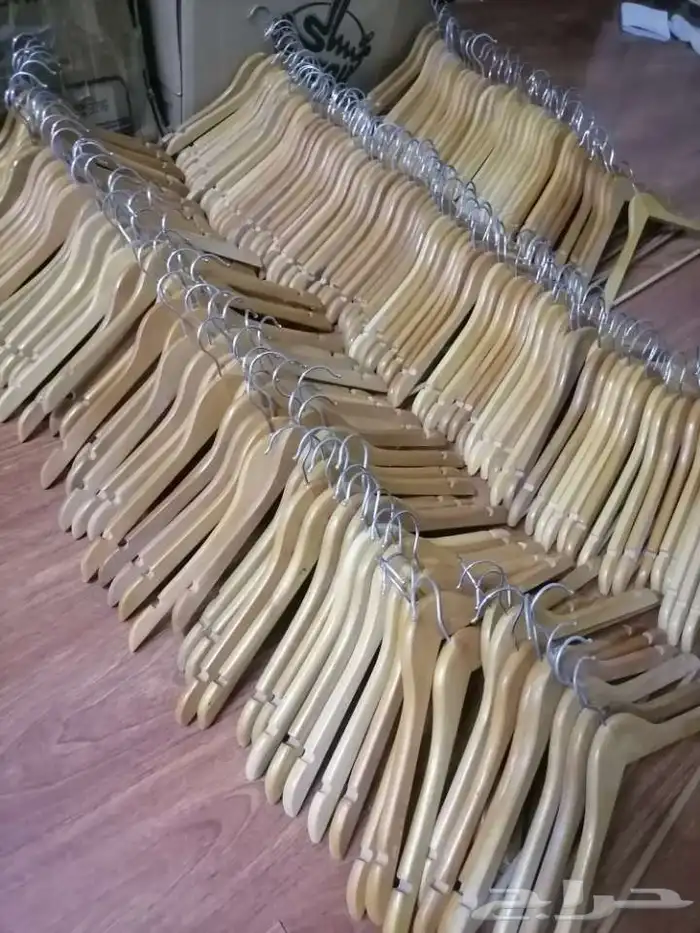 تعليقات ملابس 1