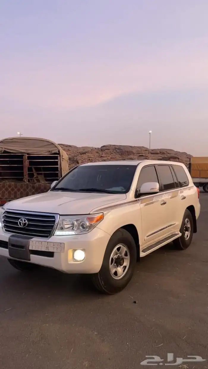 لاندكروزر 8 سرندل 2014 مالك اول 6