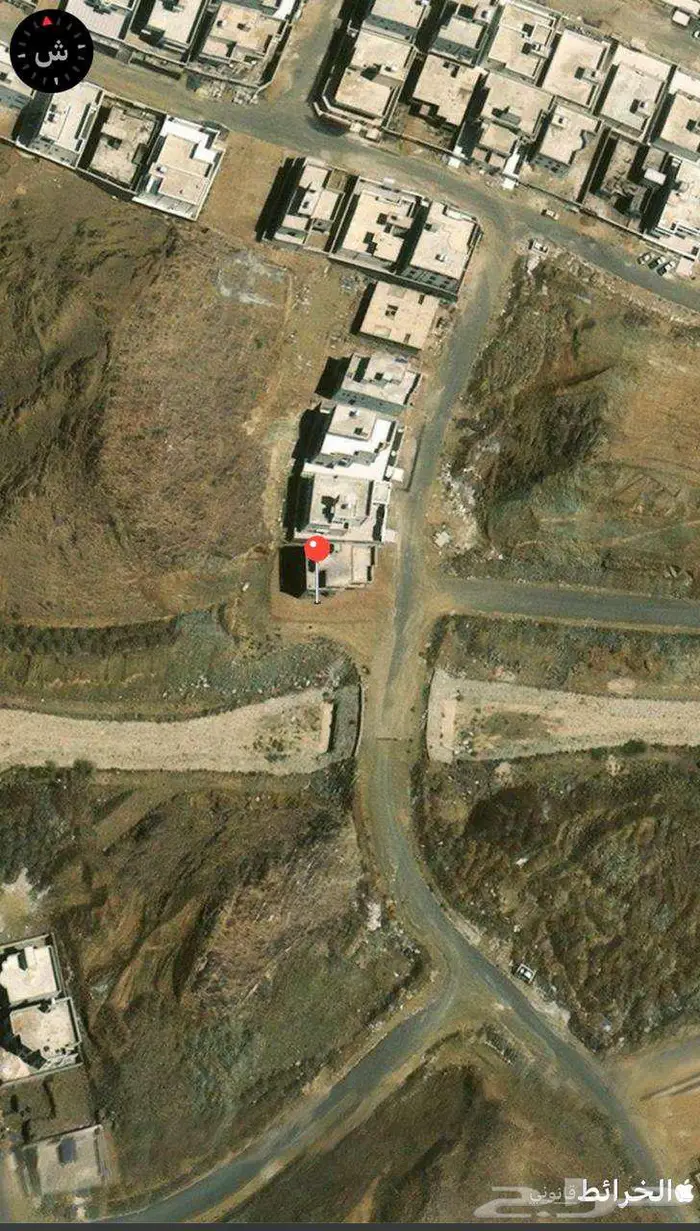 شمال مدينة ابها مخطط السوسن فله للبيع عظم 4