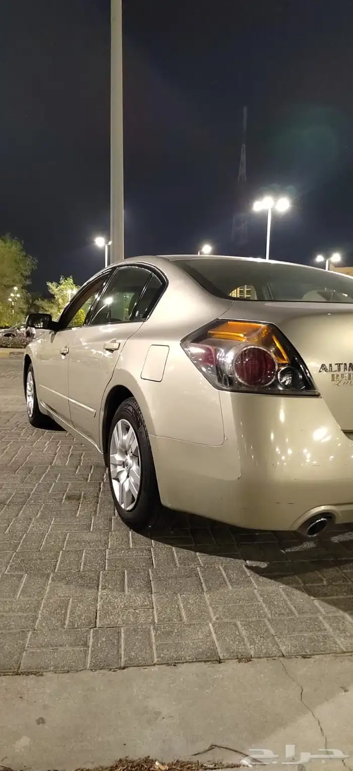 نيسان التيما2010 3
