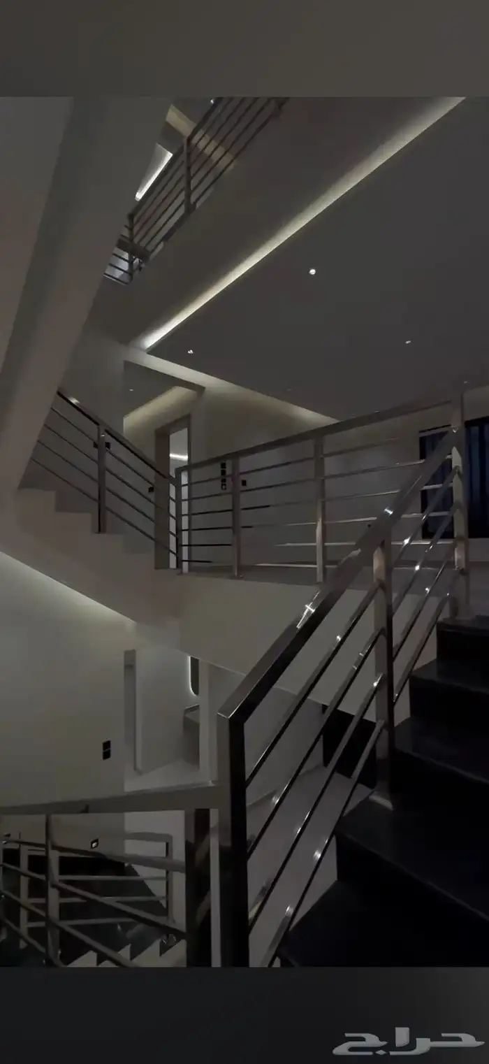 للبيع فيلا فاخرة ومؤثثة بحي الحرابي - خميس مشيط 13