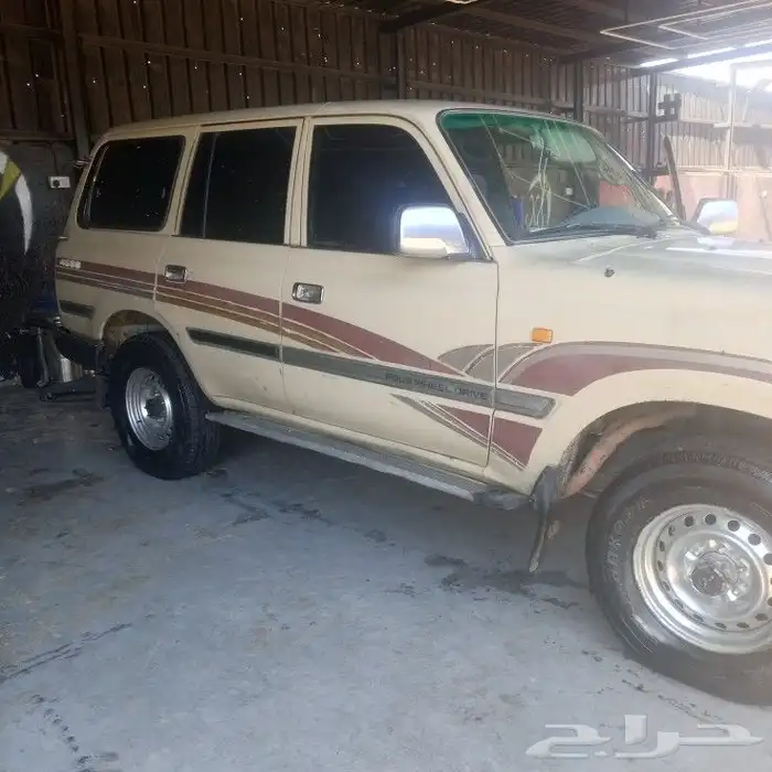 صالون 93 بدي بلد ممشى 300 0