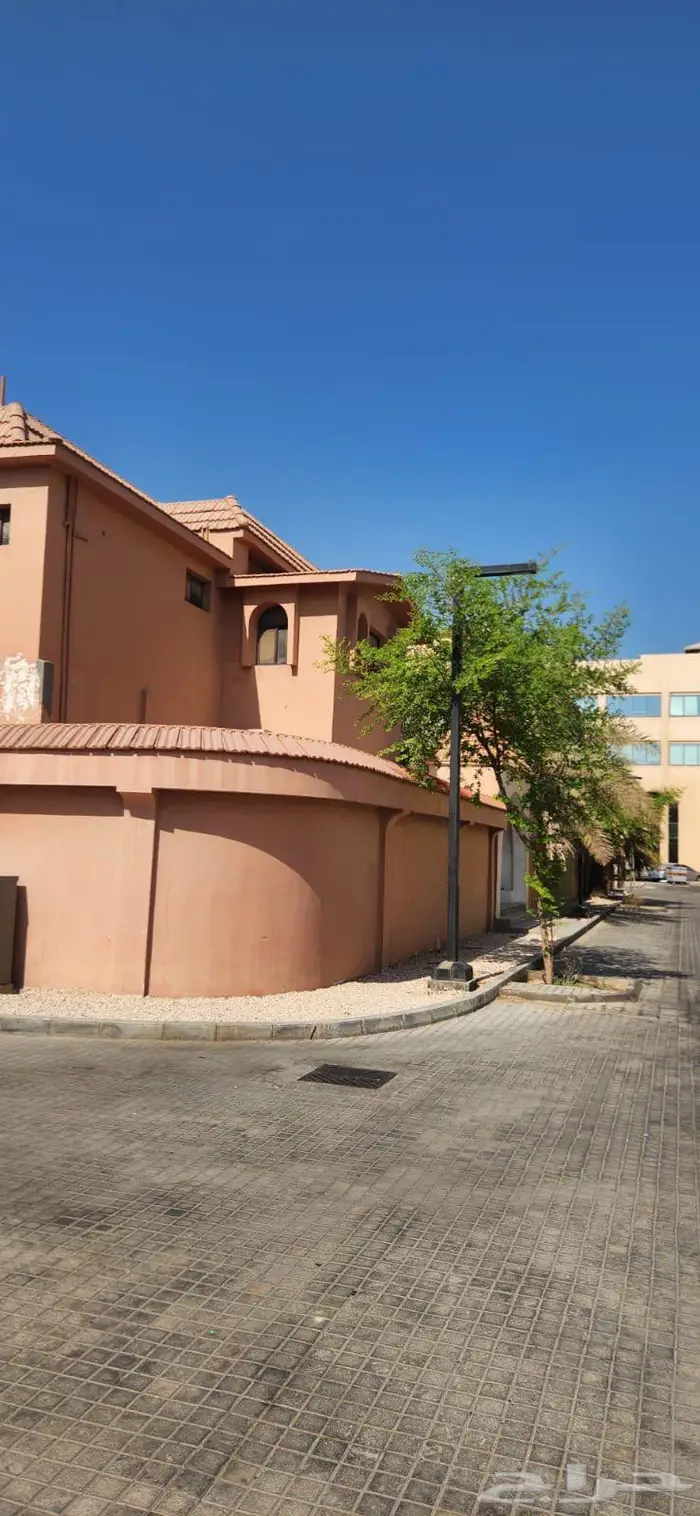 فيلا للإيجار في حي البديع   الدمام 0