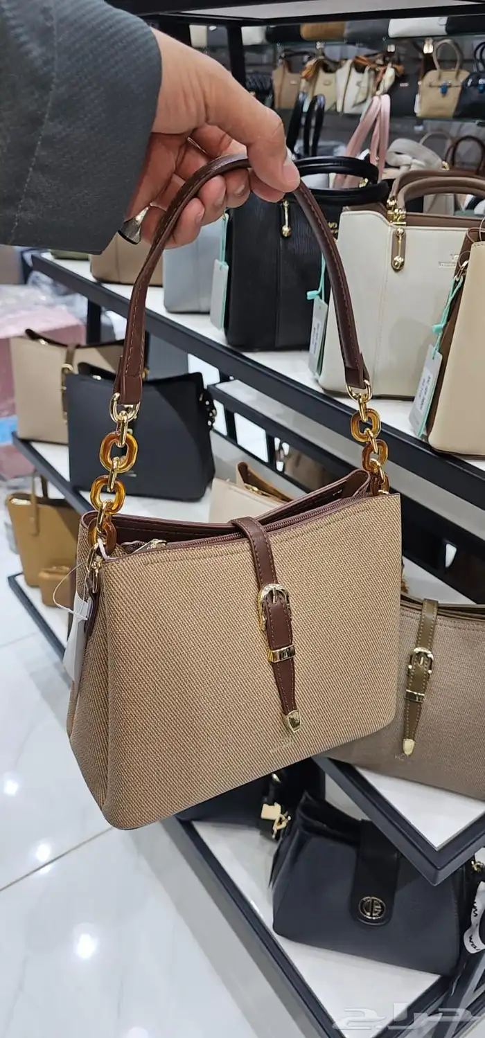 شنط نسائيه 27