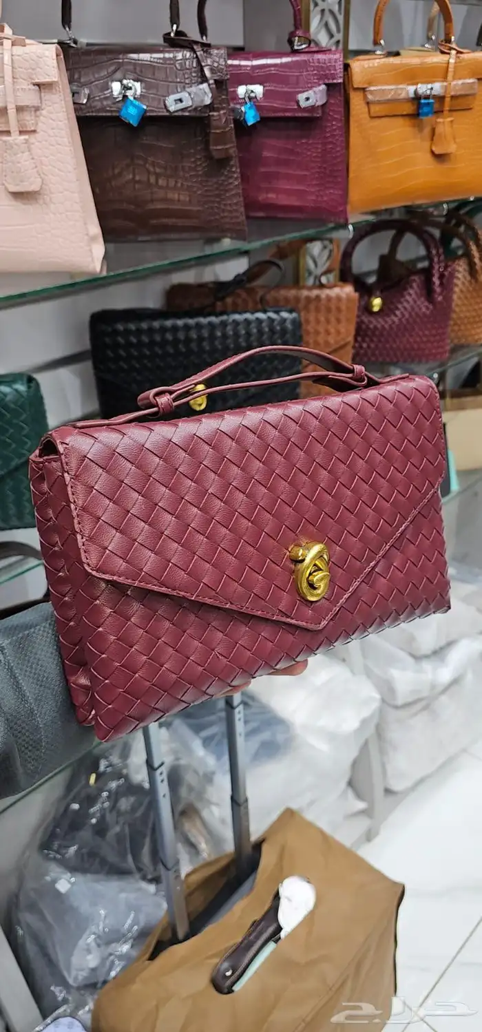 شنط نسائيه 18