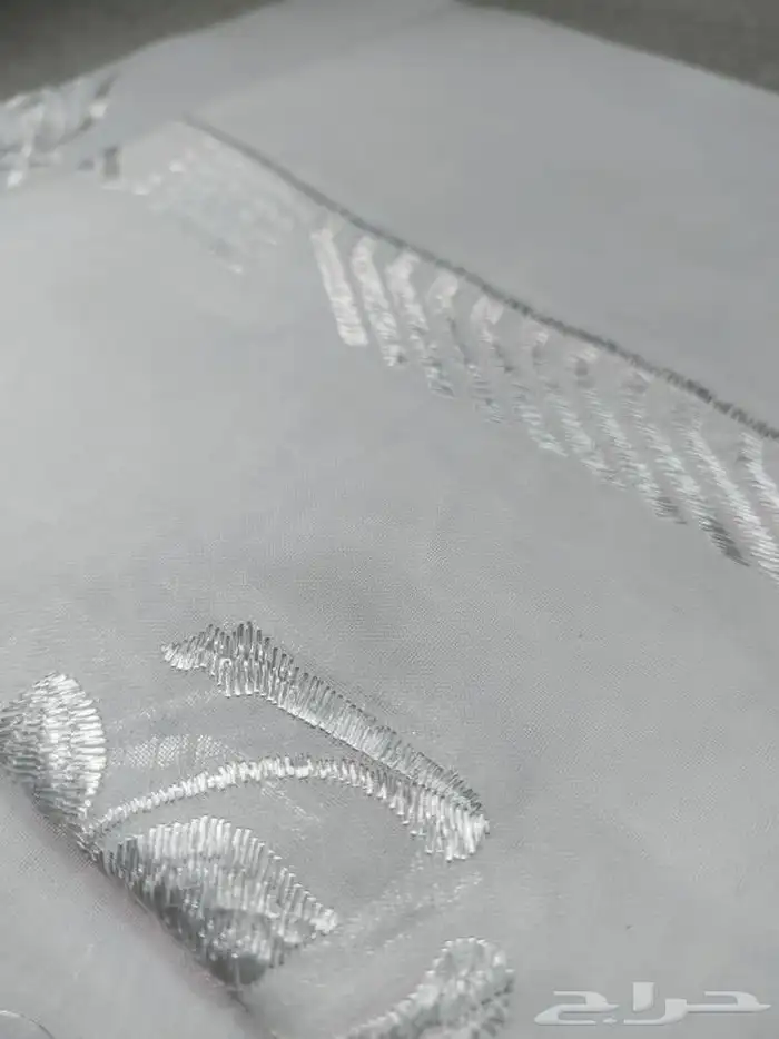 غترة الرويس المطرزة فقط من متجر المنيعي 2