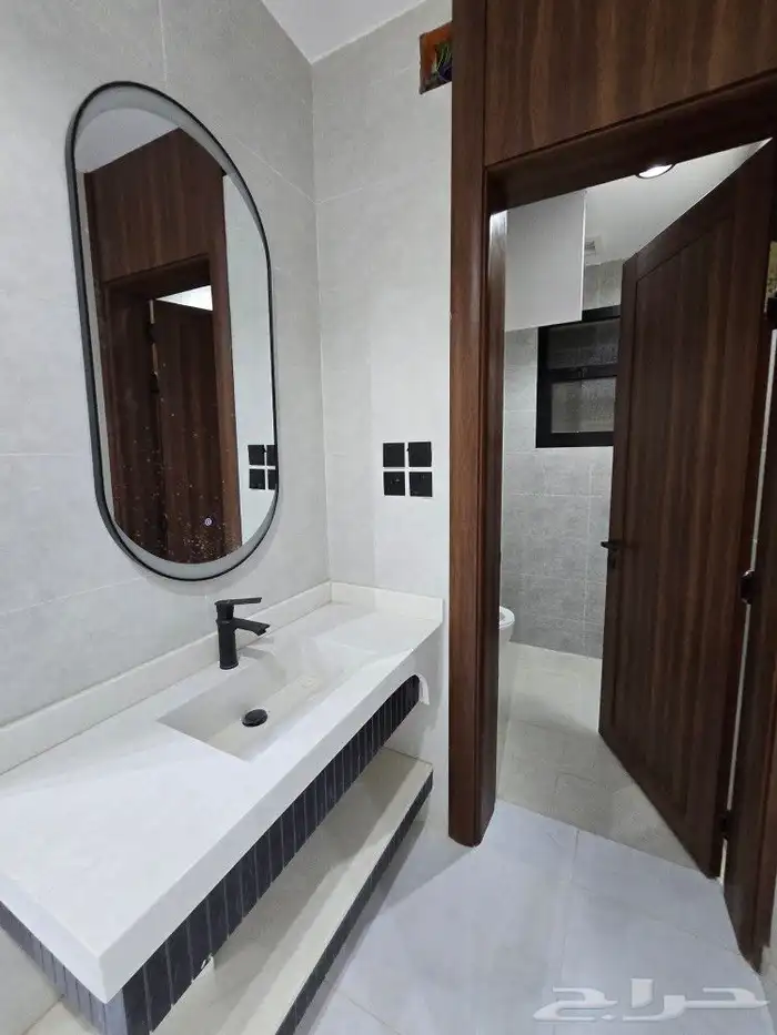 للبيع روف علوى مع ملحق تشطيب فاخر 9غرف بالمحاله أبها قرطبة 29