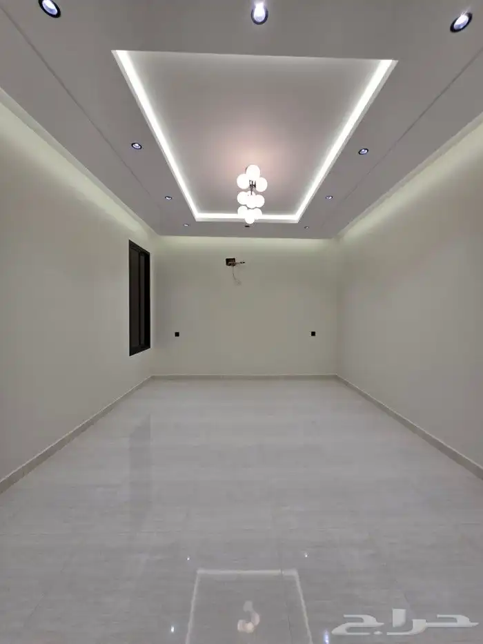 للبيع روف علوى مع ملحق مدخل مستقل 8غرفVIP أحدرفيده حي النهضة 12