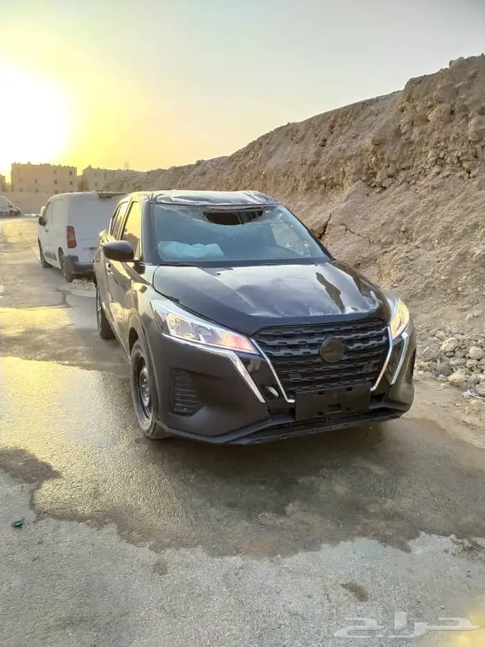 نيسان كيكس مصدومة موديل 2024 8