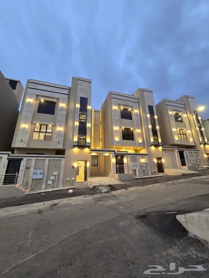 للبيع متبقي دور علوي 6غرف VIP بسطح مستقل من 520 ألف بالضيافه 1