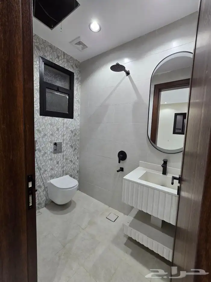 للبيع روف علوى مع ملحق تشطيب فاخر 9غرف بالمحاله أبها قرطبة 18