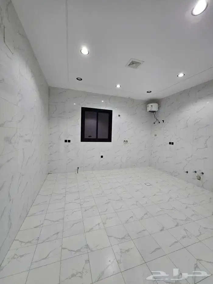 للبيع روف علوى مع ملحق تشطيب فاخر 9غرف بالمحاله أبها قرطبة 12