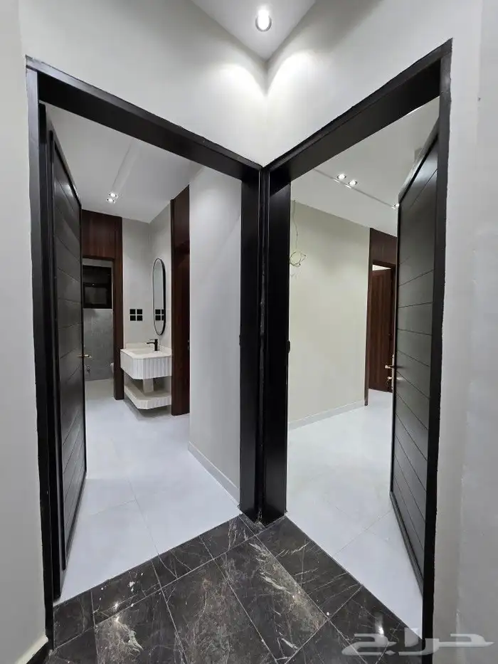 للبيع روف علوى مع ملحق تشطيب فاخر 9غرف بالمحاله أبها قرطبة 6