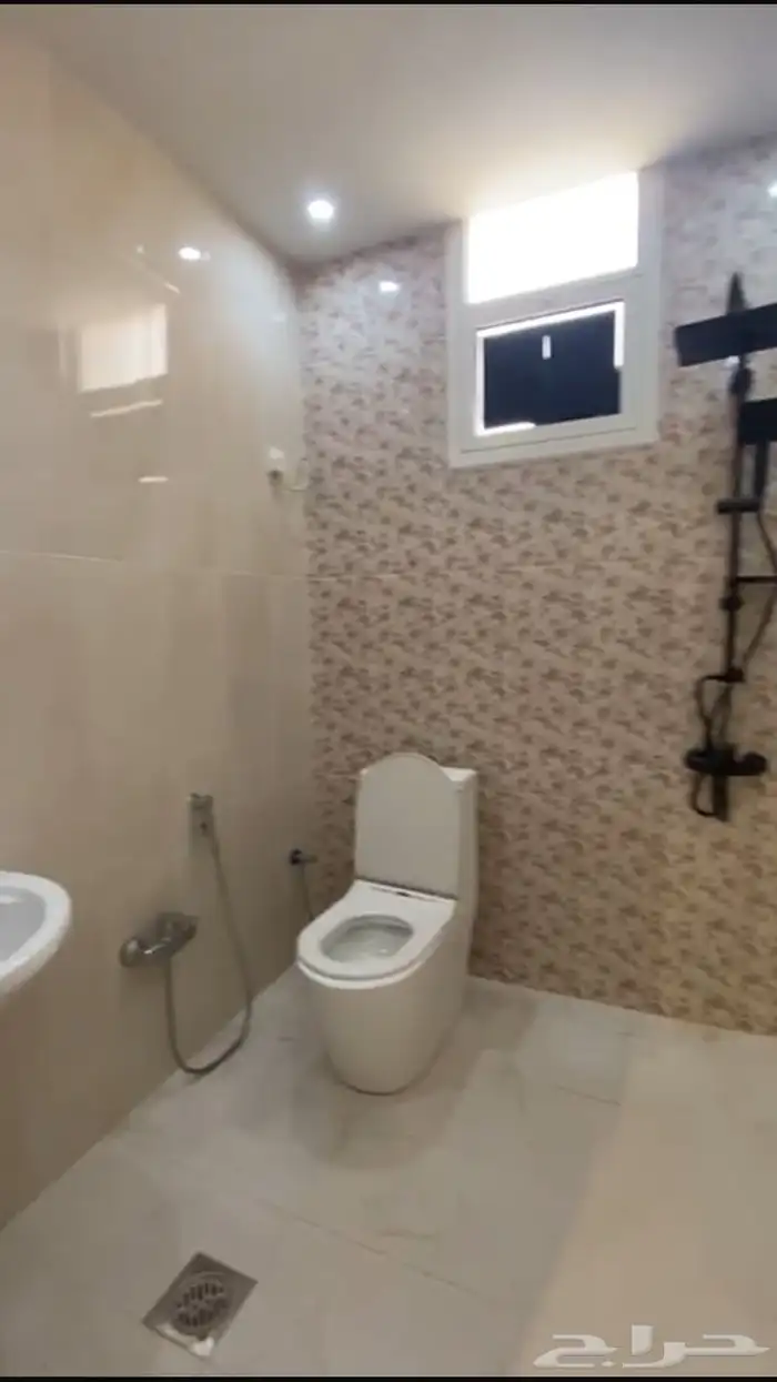 للاجار وحده سكنية بحي واسط بريدة 5