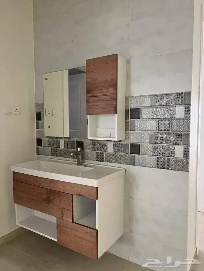 شقه 4 غرف للايجار حي القيم الاعلى 4