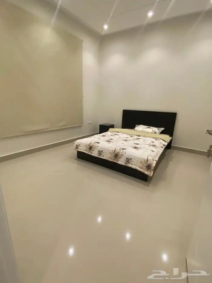 اثاث للبيع كنب سرير طاولة تلفزيون فرن 3