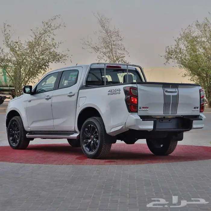 ايسوزو دي ماكس 2025 GT 1