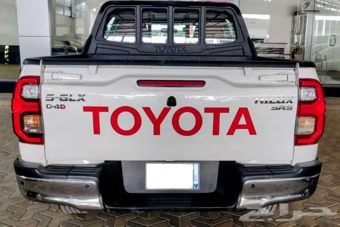 هايلكس 2023 17