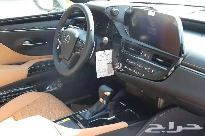 لكزس ES300 H AA 2025 سعودي بدون هامس ربح بنظام الدفعتين 1