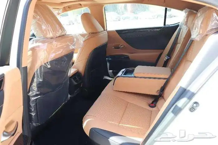 لكزس ES300 H AA 2025 سعودي بدون هامس ربح بنظام الدفعتين 16