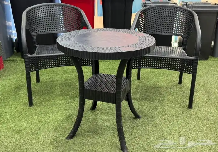 كراسي وجلست خارجيه بأشكال متعدده 0