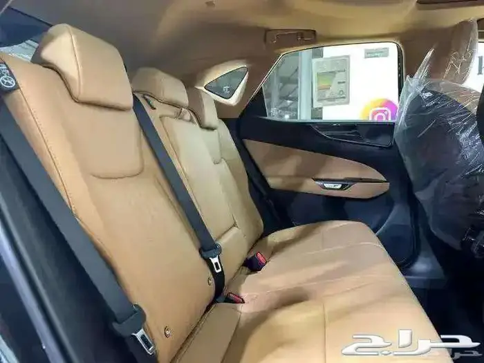 لكزس ES300 هايبرد موديل 2025 (عرض 50 50 ) 3