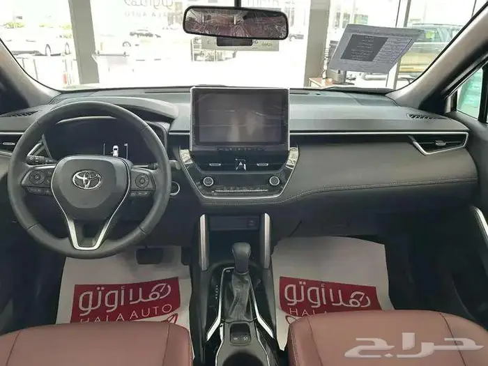 تويوتا كرولا كروس 2025 بقسط 1350 5