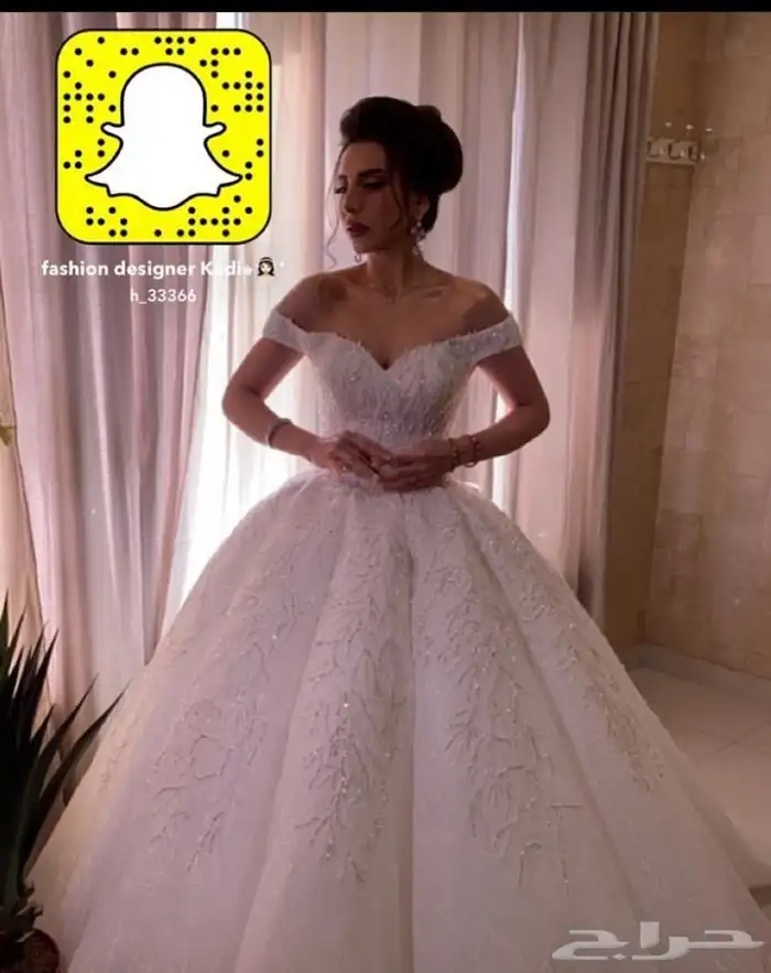 فستان عروس للبيع مع ملحقاته 0